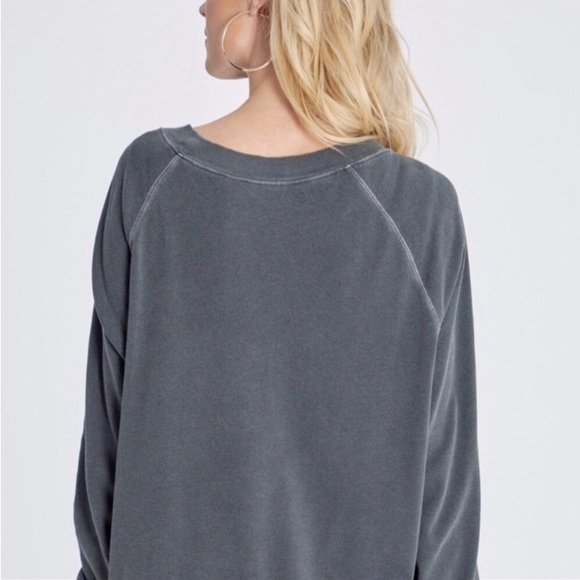 🚨B2G1 New WILDFOX Gray “Easy Does It” Sweat shirt - Picture 2 of 4